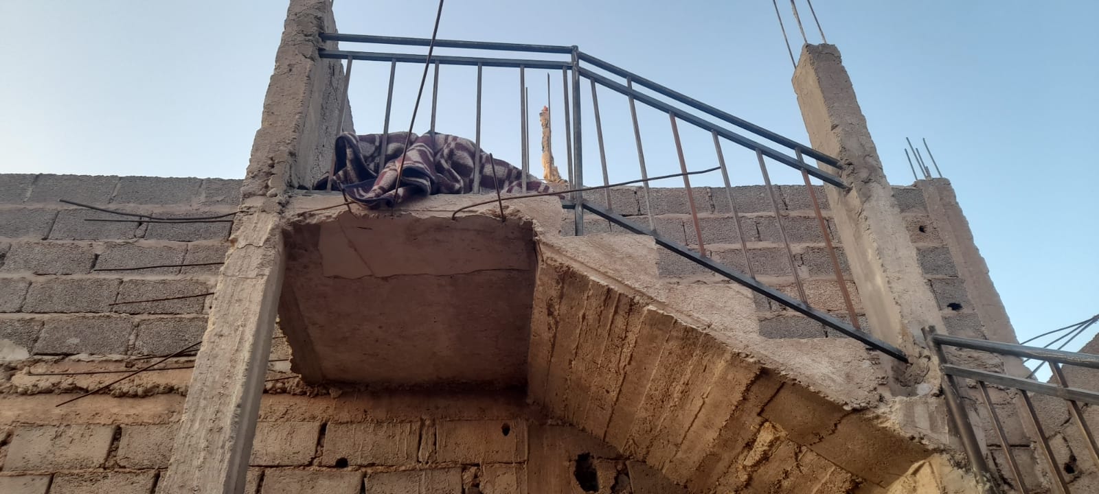 {{brizy_dc_image_alt imageSrc=